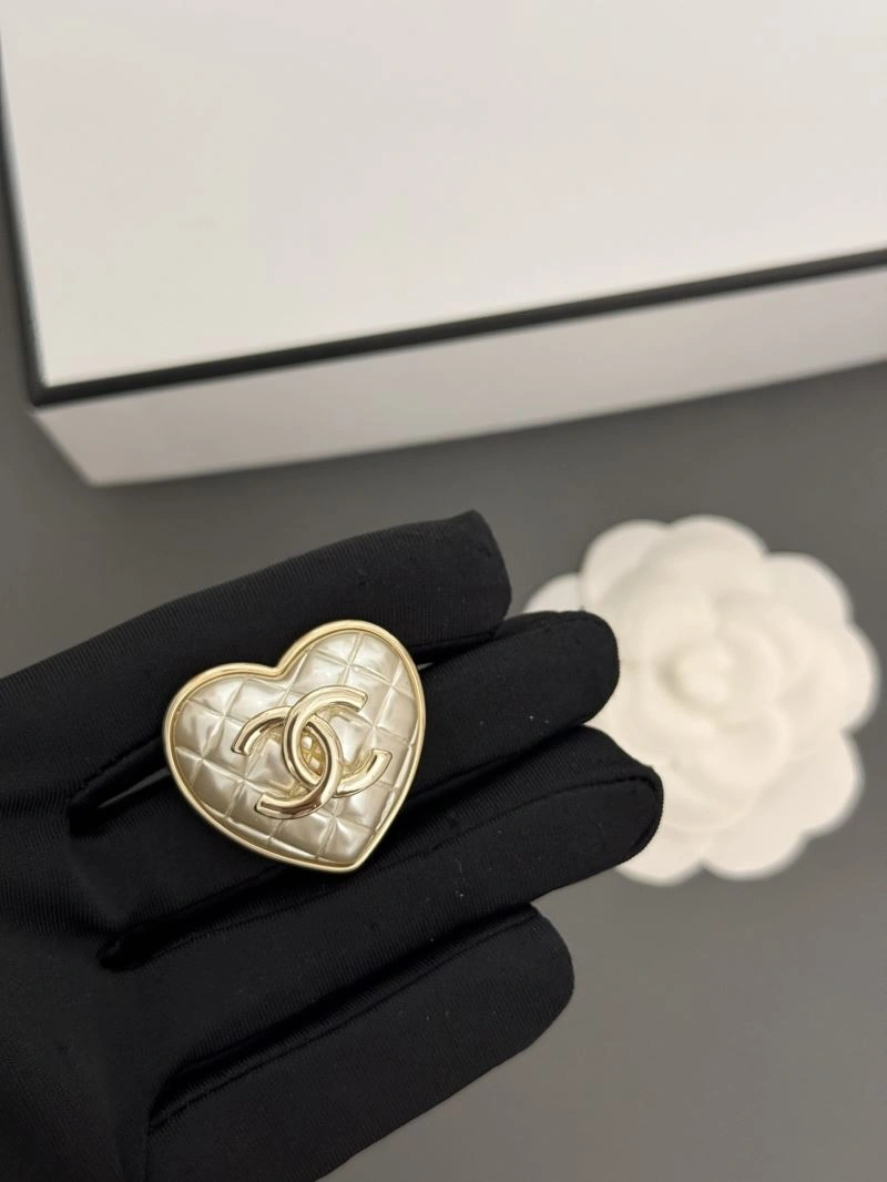 Sophisticated Chanel Brooches 230306