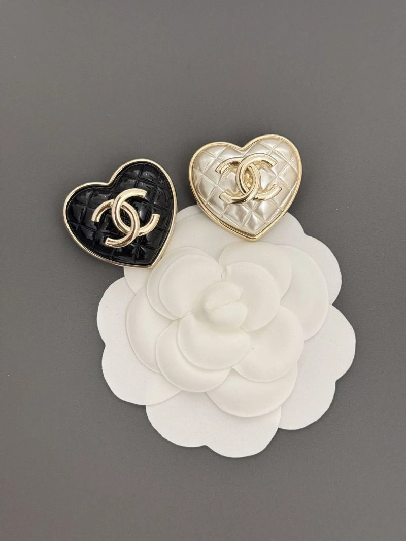 Sophisticated Chanel Brooches 230306