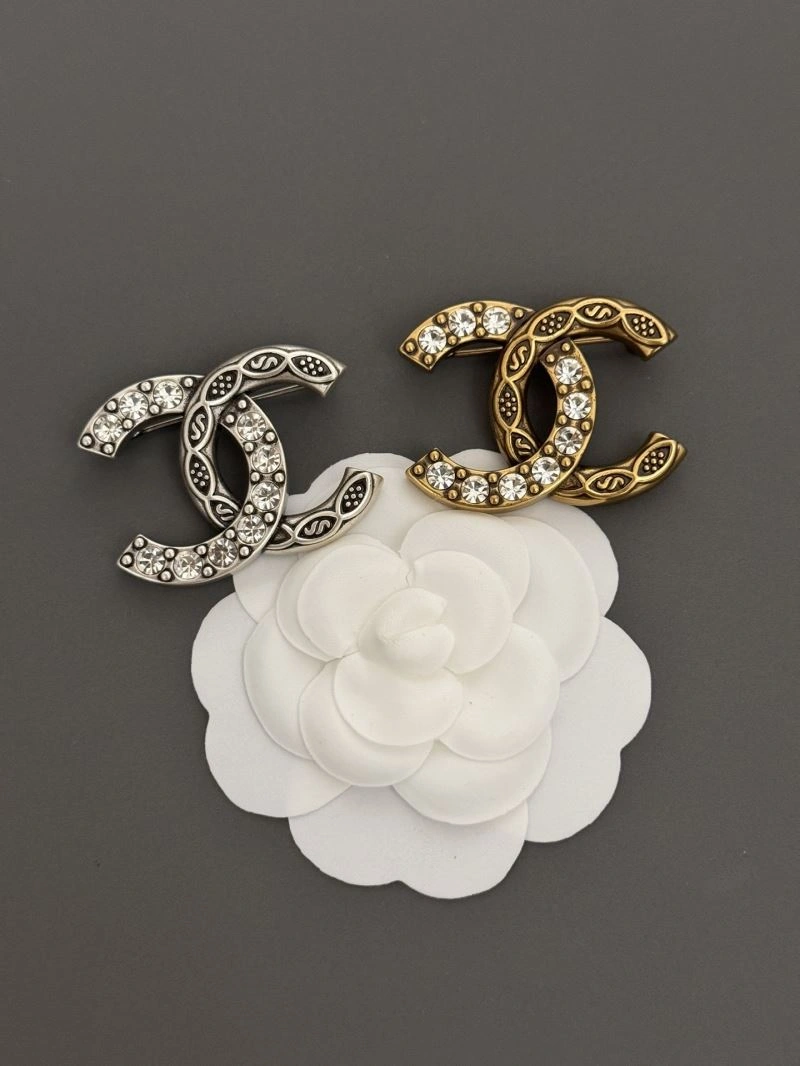 Chanel Brooches Trendsetting 230275