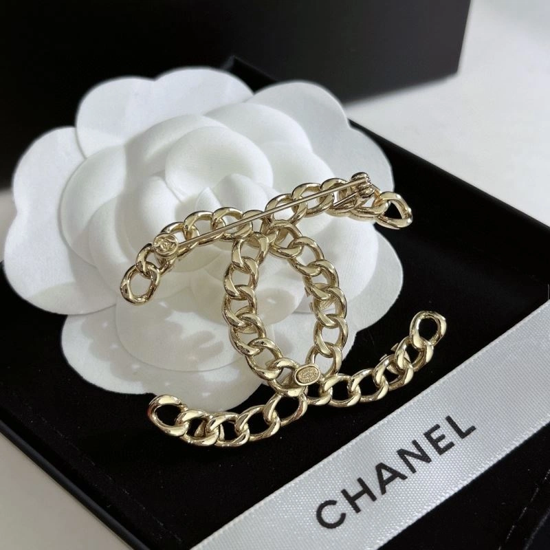 OdorResistant Chanel Brooches 230252