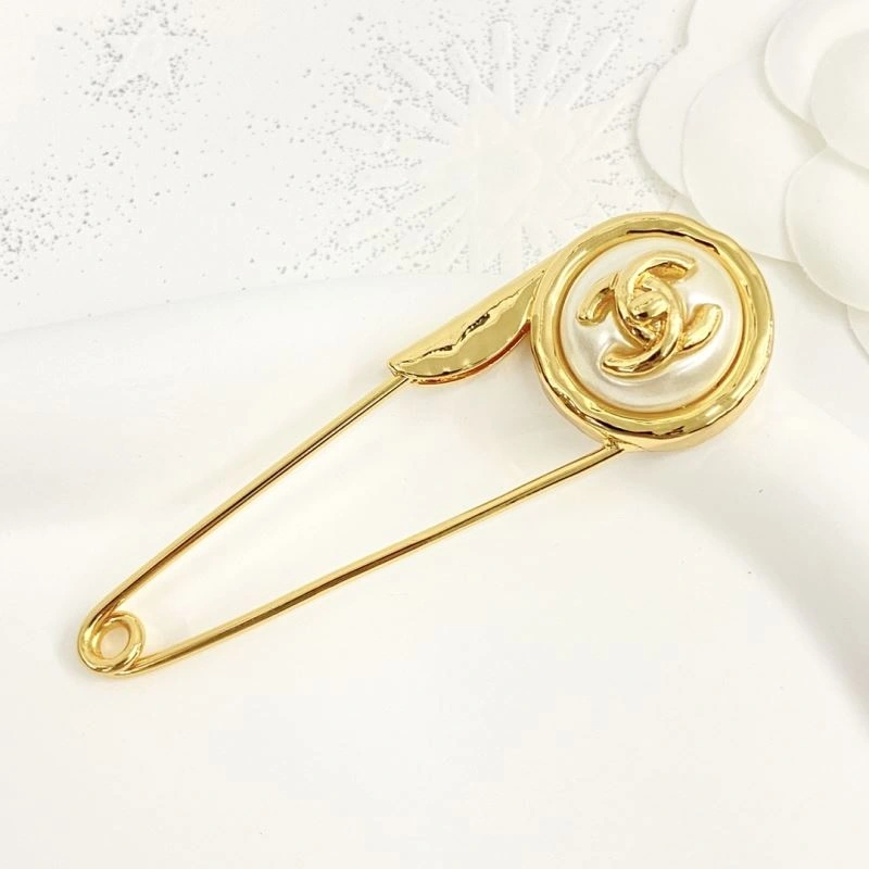 SportInspired Chanel Brooches 230250