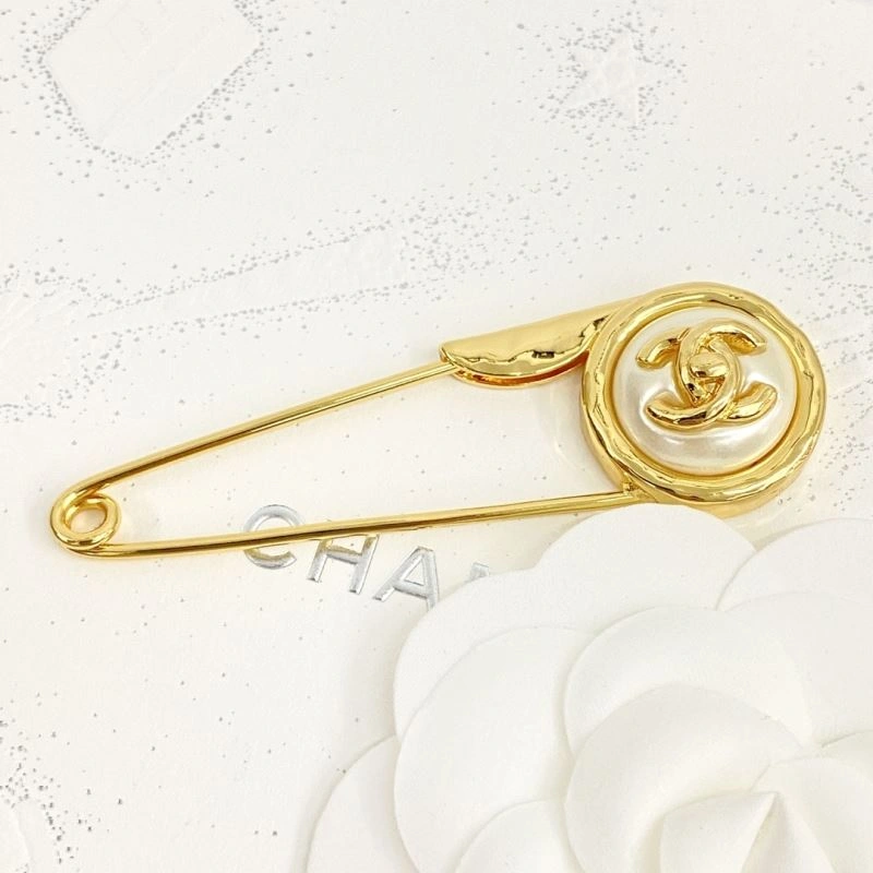 SportInspired Chanel Brooches 230250