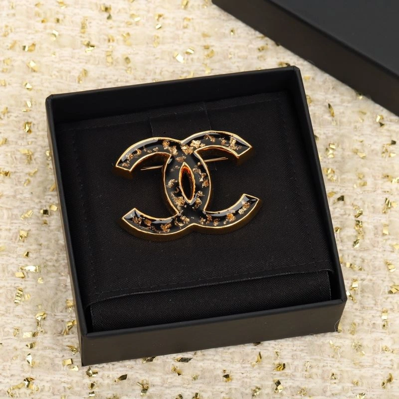 TechFriendly Chanel Brooches 230241