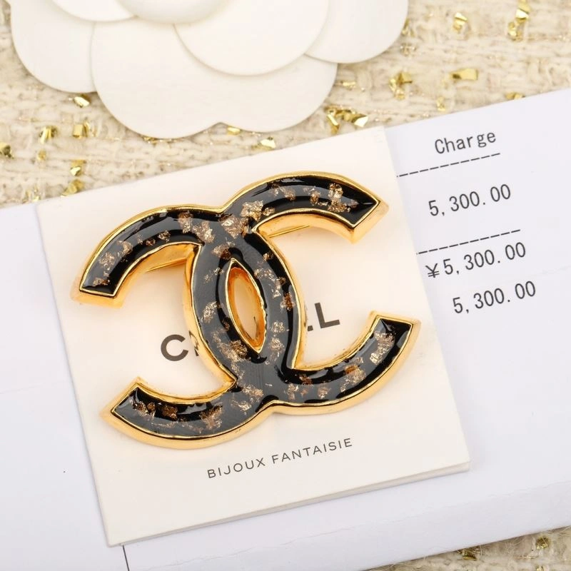 TechFriendly Chanel Brooches 230241