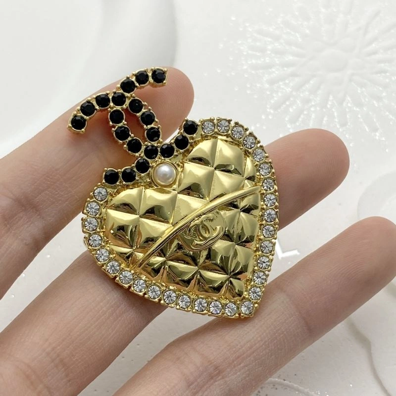 Chanel Brooches Durable 230256