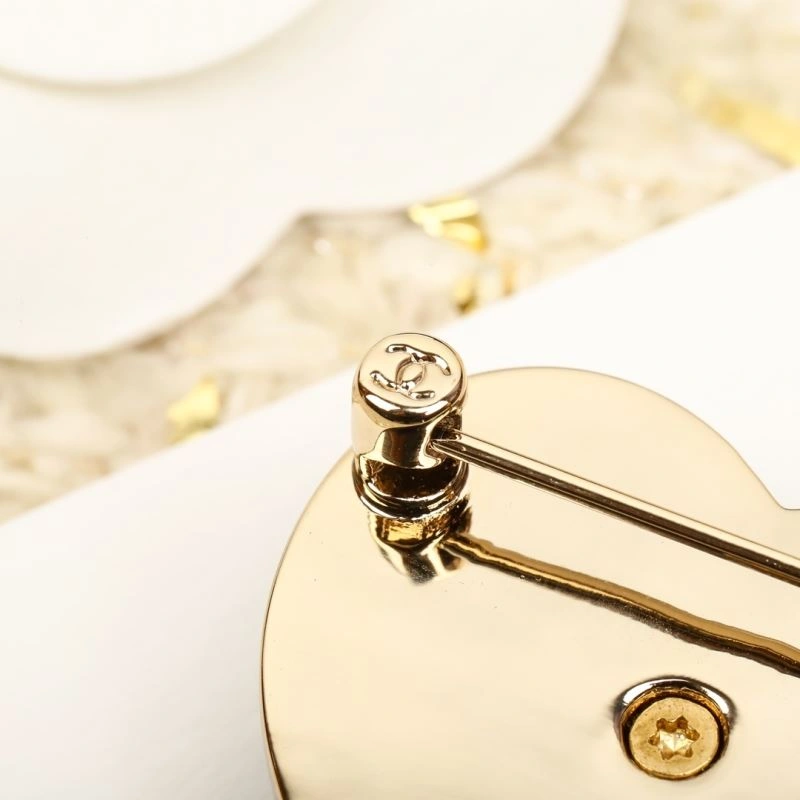 AllSeason Chanel Brooches 230247