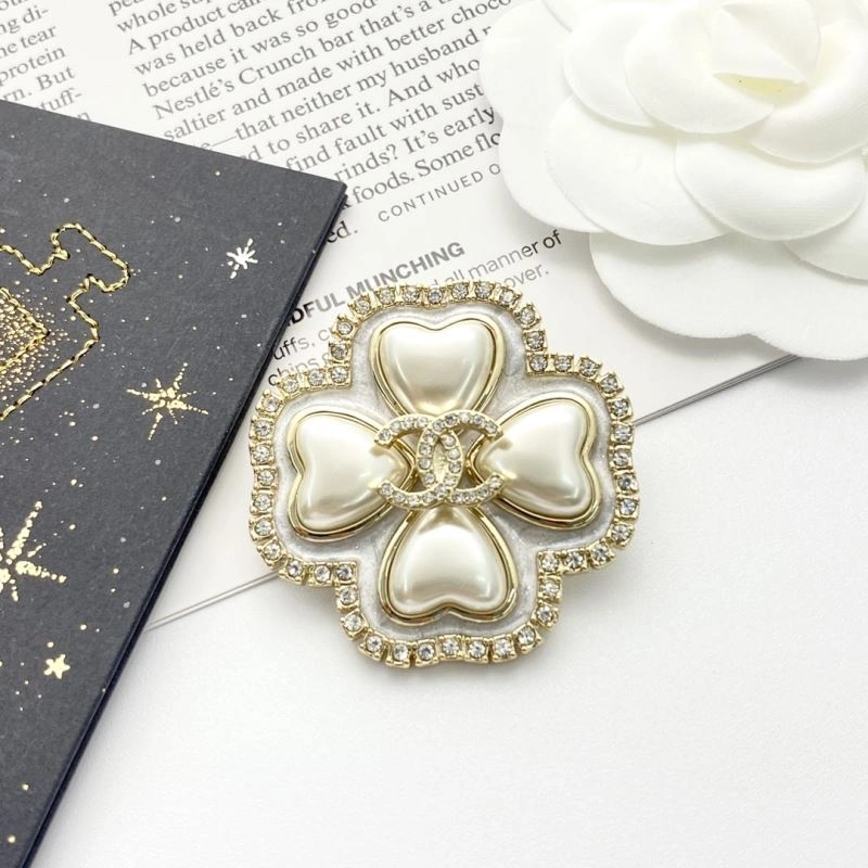 Chanel Brooches WellDesigned 230245