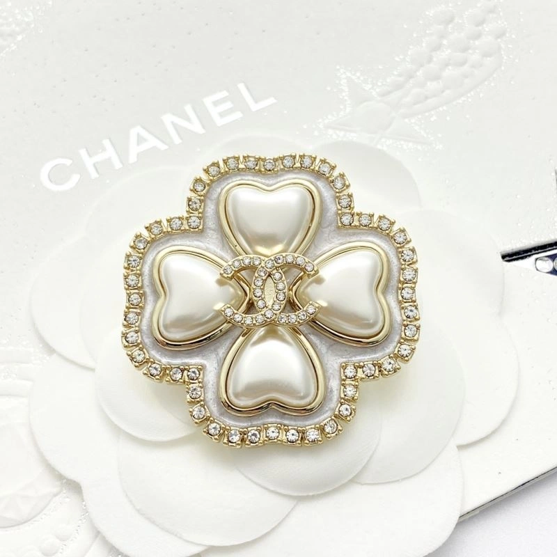 Chanel Brooches WellDesigned 230245