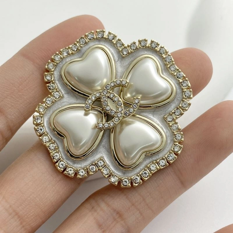 Chanel Brooches WellDesigned 230245