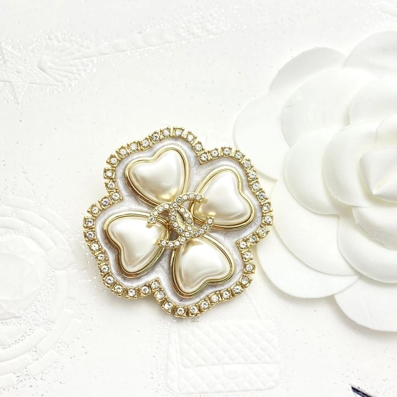 Chanel Brooches WellDesigned 230245