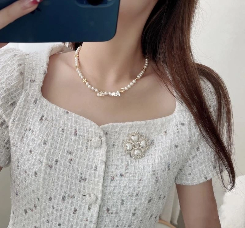 Chanel Brooches WellDesigned 230245