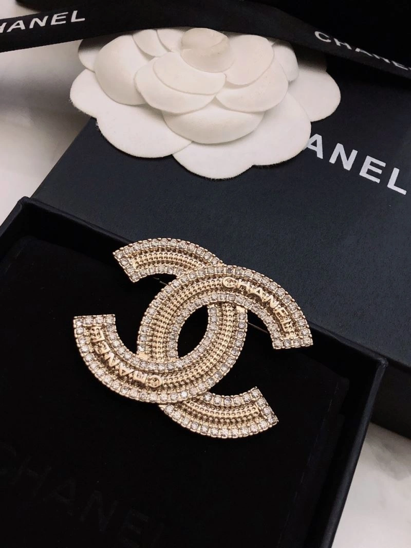 Chanel Brooches EasyMatch 230242