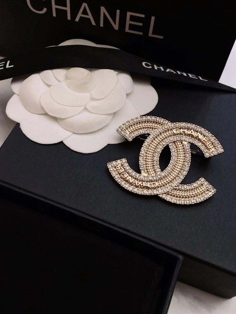 Chanel Brooches EasyMatch 230242