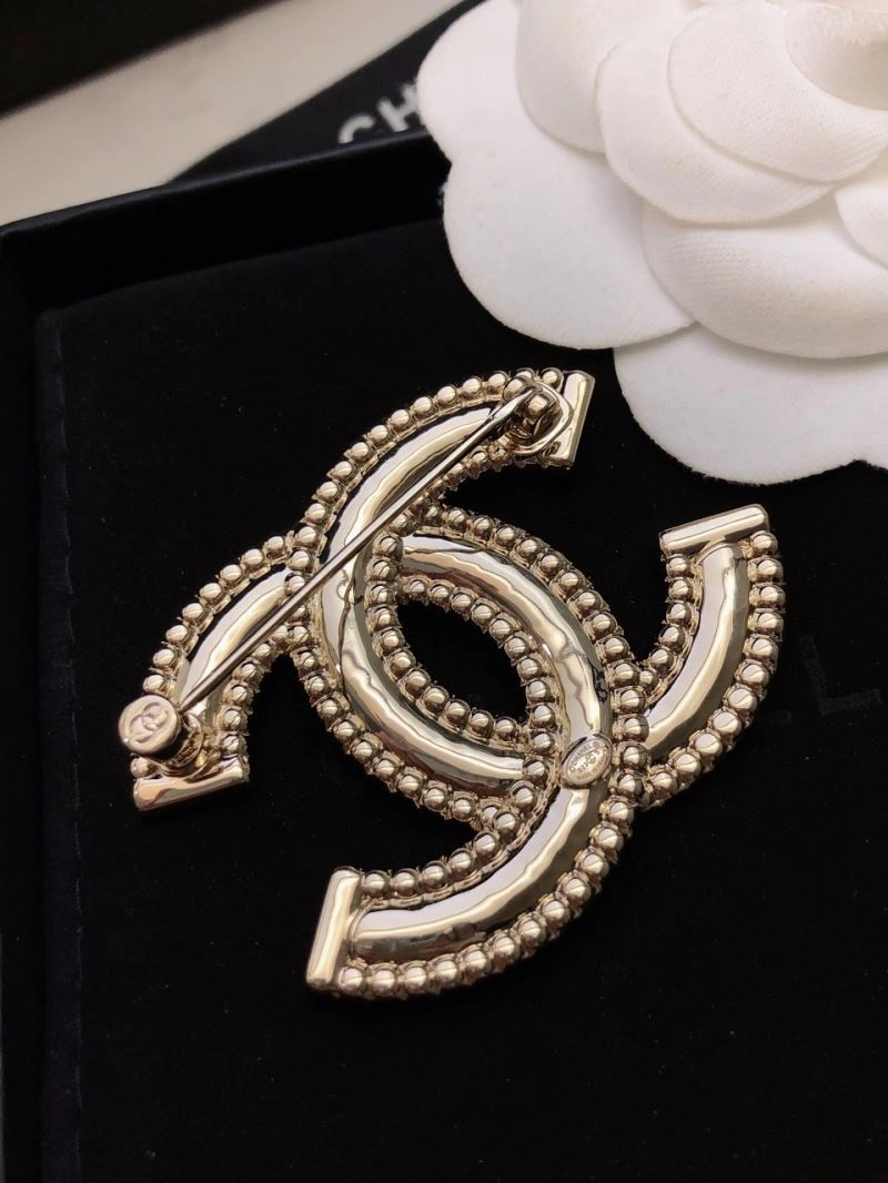 Chanel Brooches EasyMatch 230242