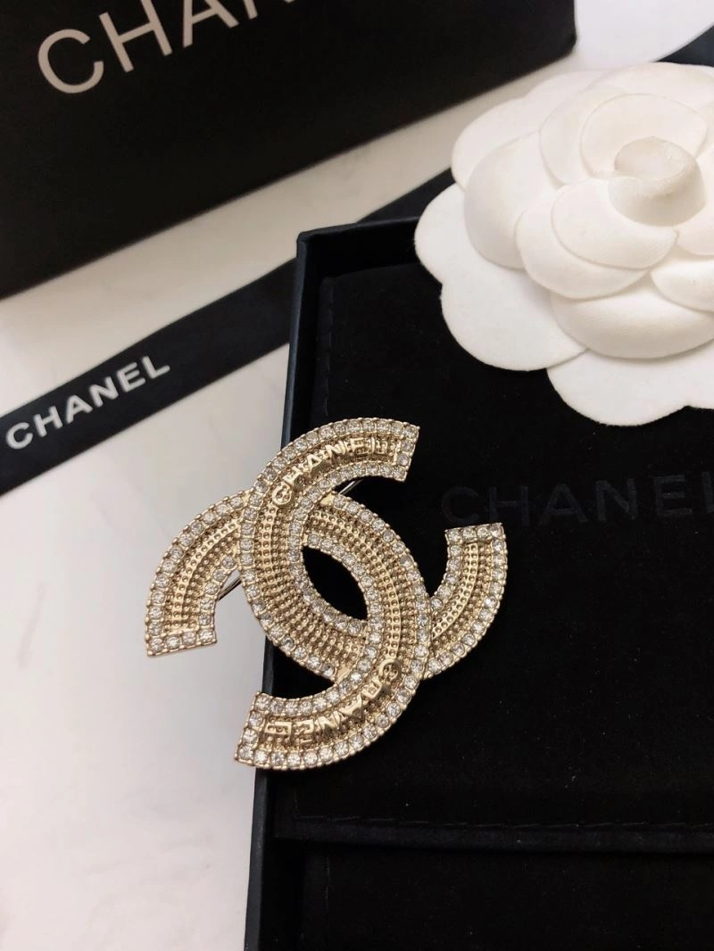 Chanel Brooches EasyMatch 230242