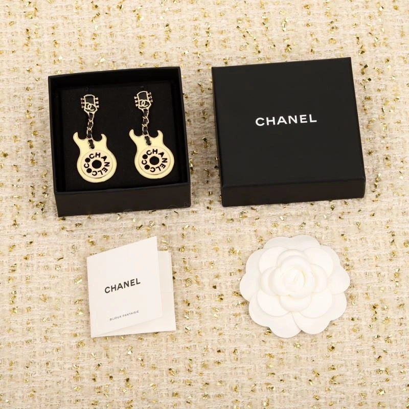 GoodFit Chanel Brooches 230232