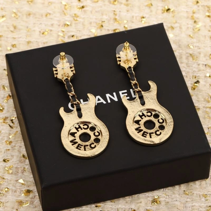 GoodFit Chanel Brooches 230232
