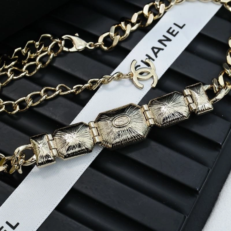 Chanel Brooches Comfortable 230265