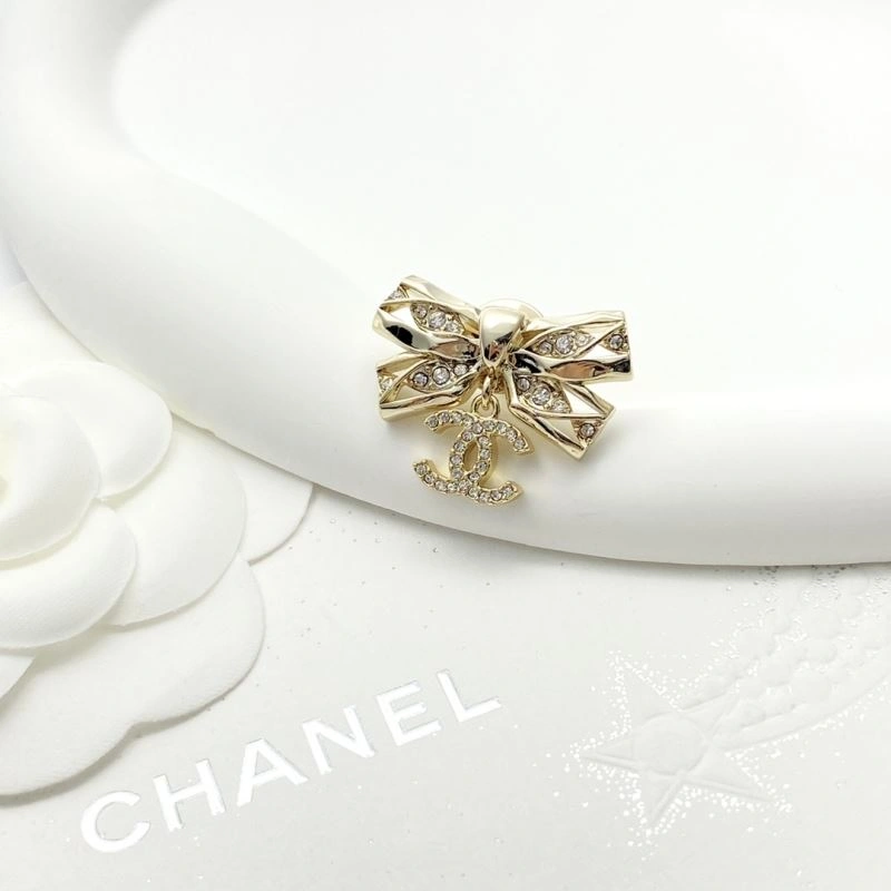 Stretchable Chanel Brooches 230231