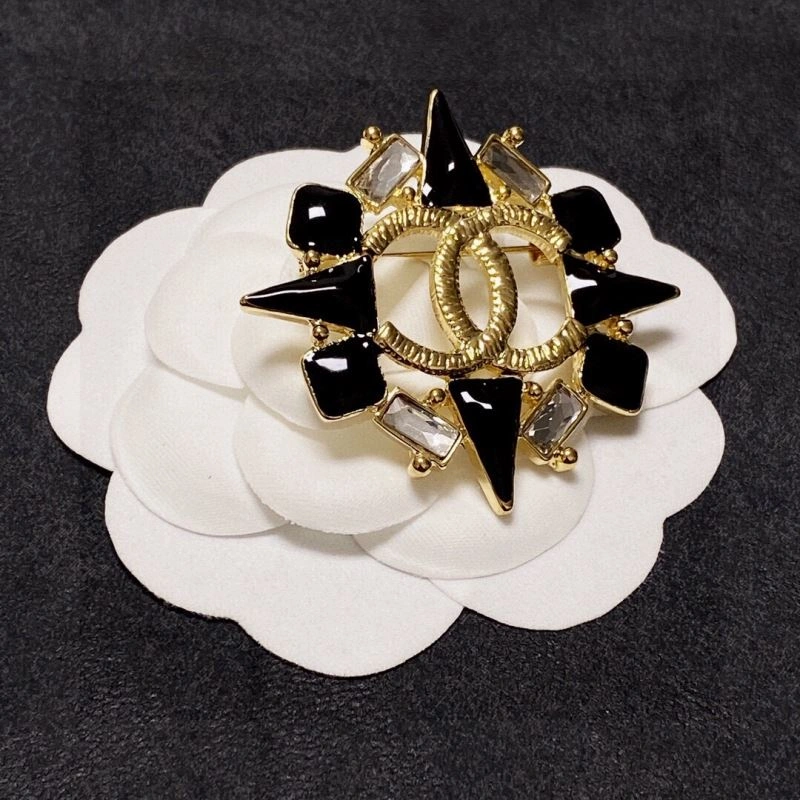Chanel Brooches EasyMatch 230253
