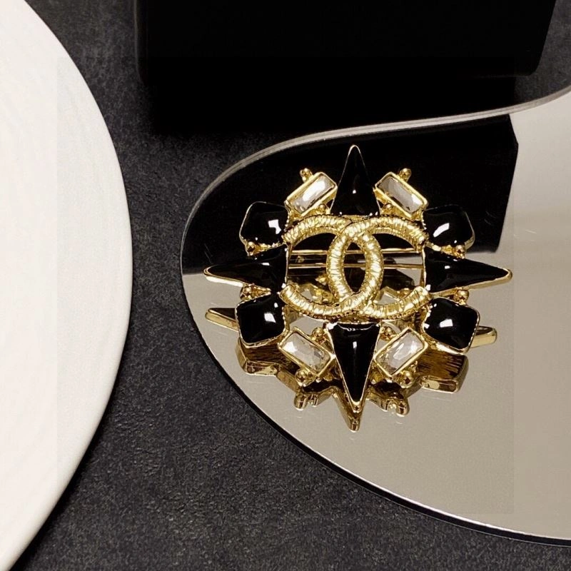 Chanel Brooches EasyMatch 230253