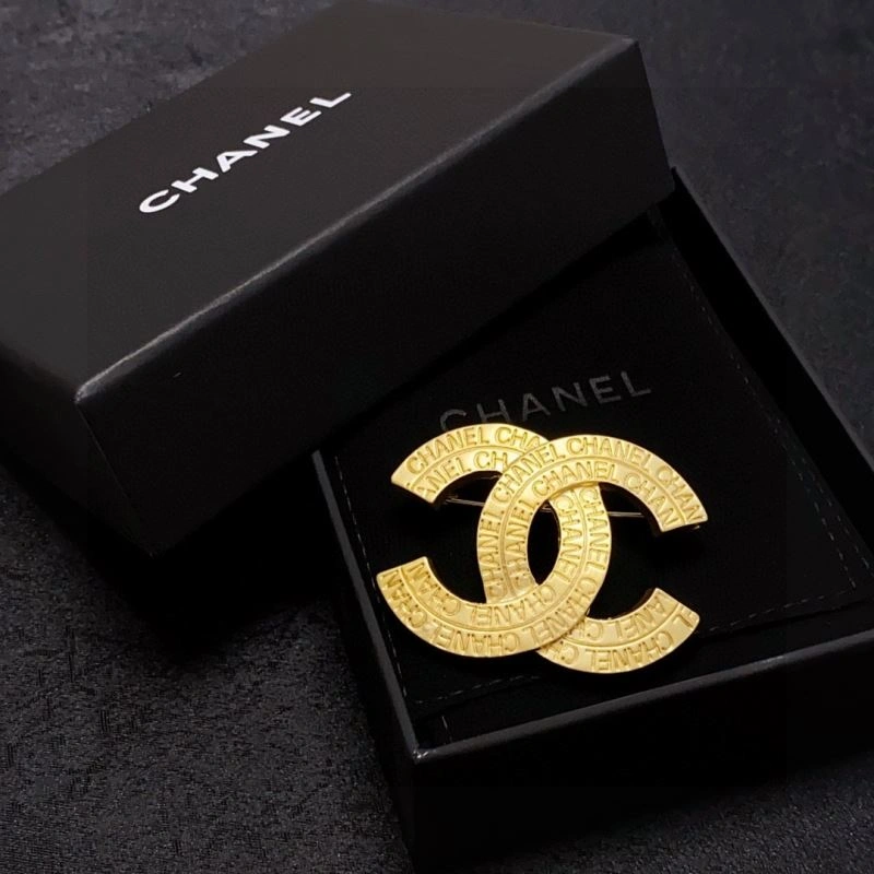 Durable Chanel Brooches 230221