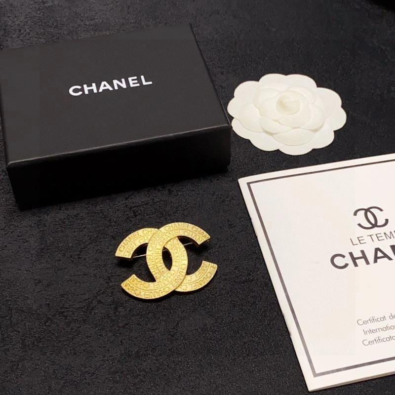 Durable Chanel Brooches 230221