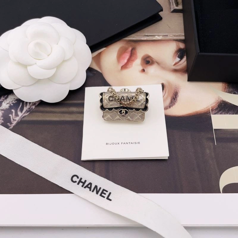 Chanel Brooches SportInspired 230226