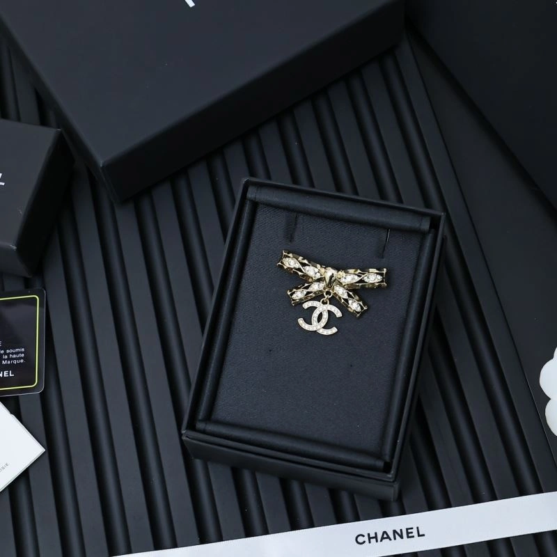 SunProtective Chanel Brooches 230240