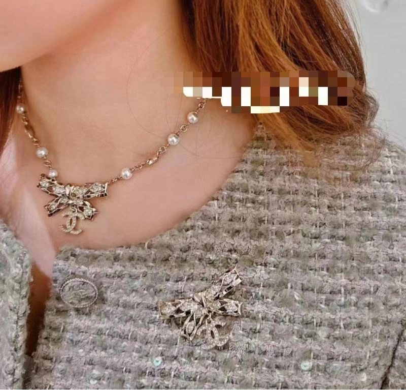 SunProtective Chanel Brooches 230240