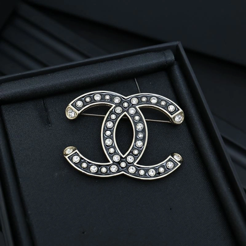 SportInspired Chanel Brooches 230235