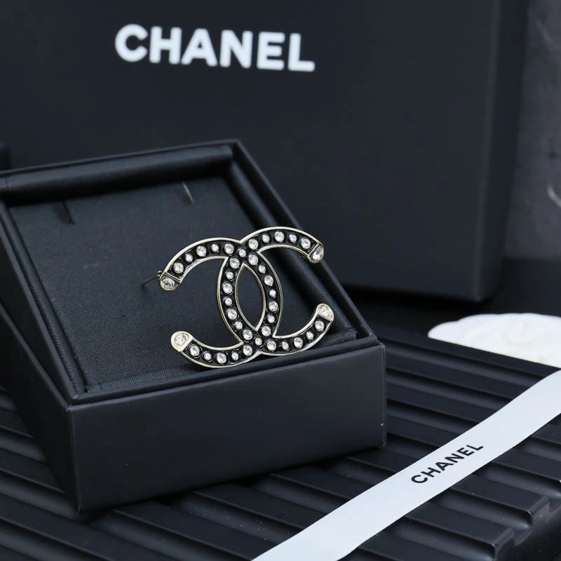 SportInspired Chanel Brooches 230235
