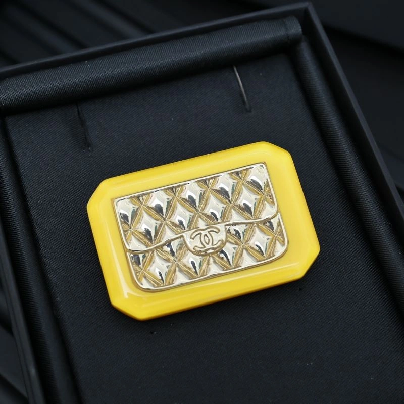Reliable Chanel Brooches 230223