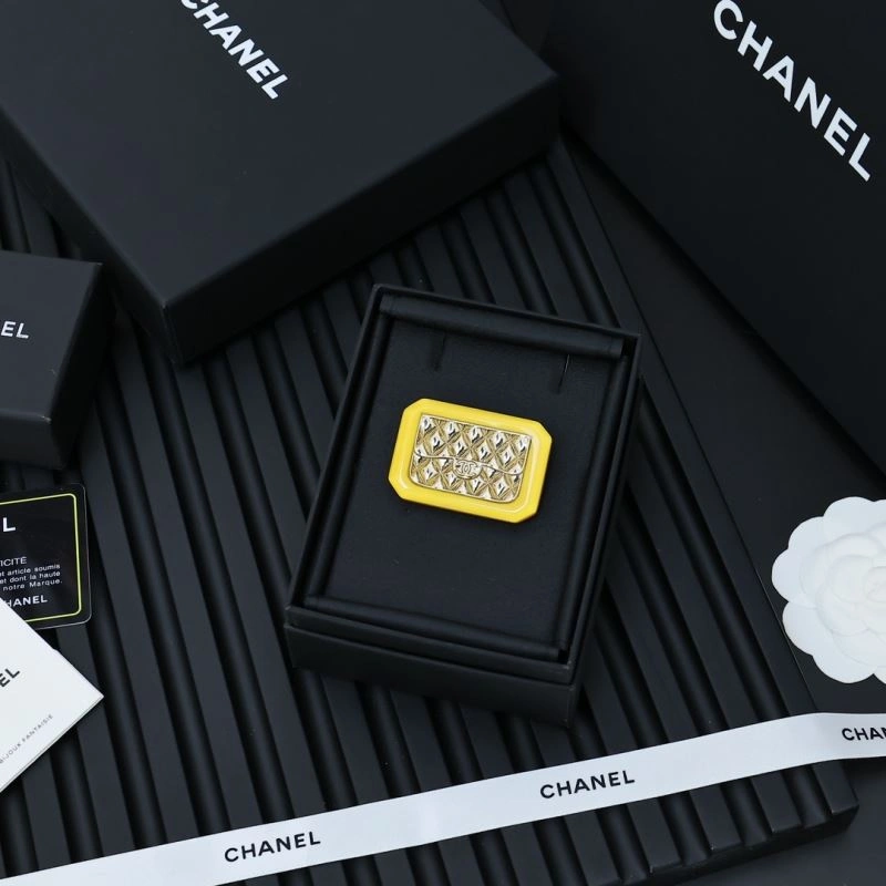 Reliable Chanel Brooches 230223