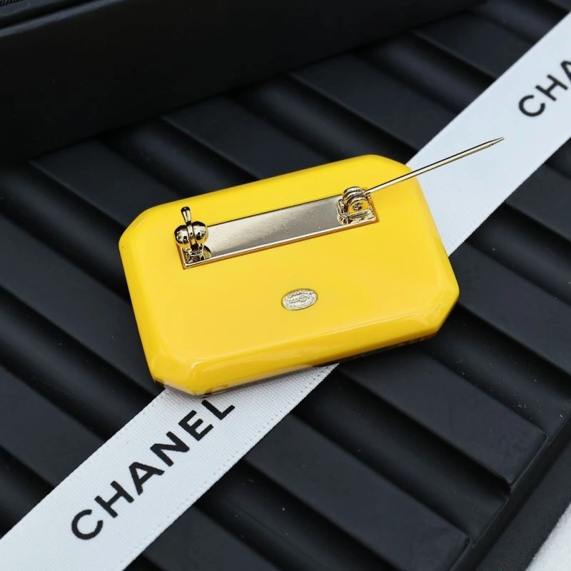 Reliable Chanel Brooches 230223