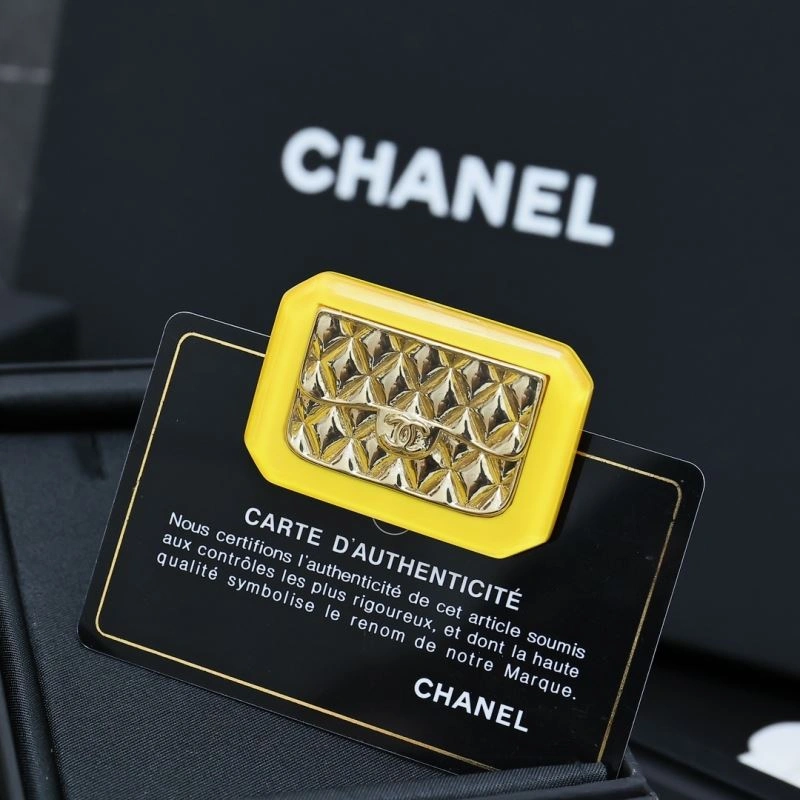 Reliable Chanel Brooches 230223