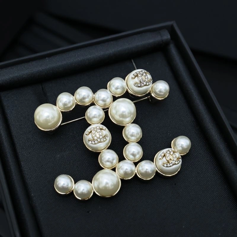 BestValue Chanel Brooches 230218