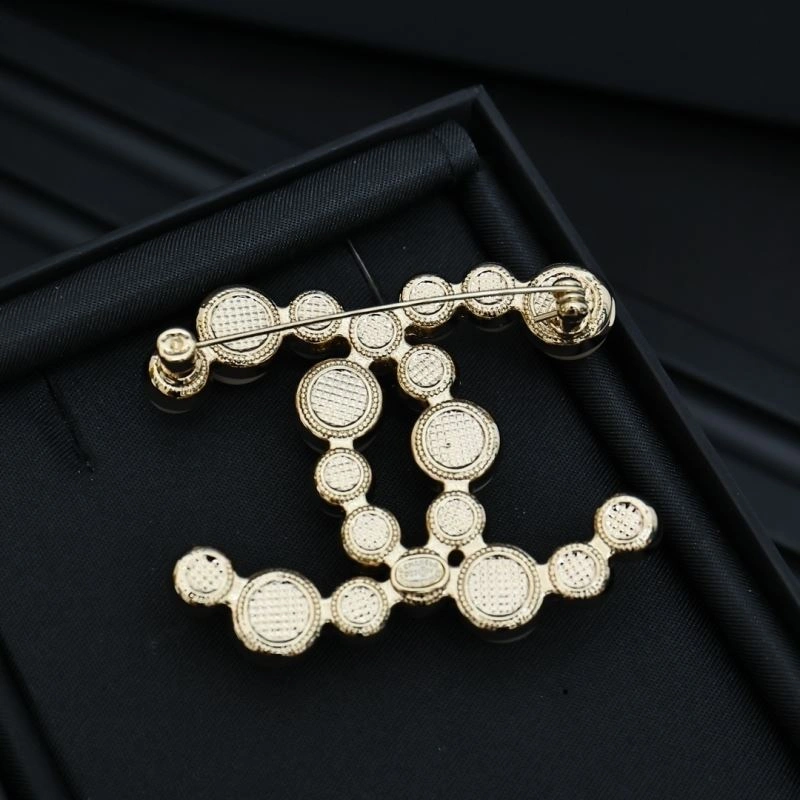 BestValue Chanel Brooches 230218