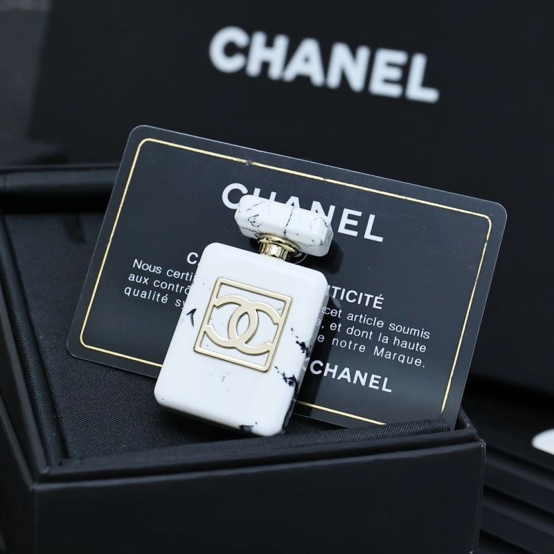 Chanel Brooches Effortless 230274