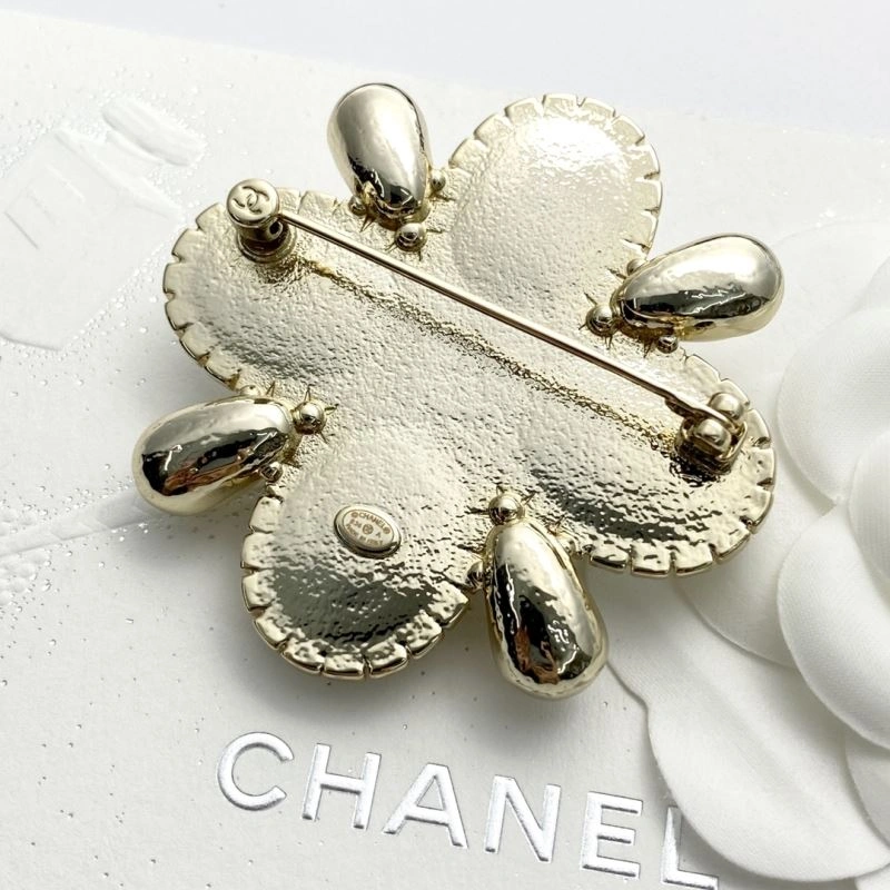 Chanel Brooches ZipUp 230351