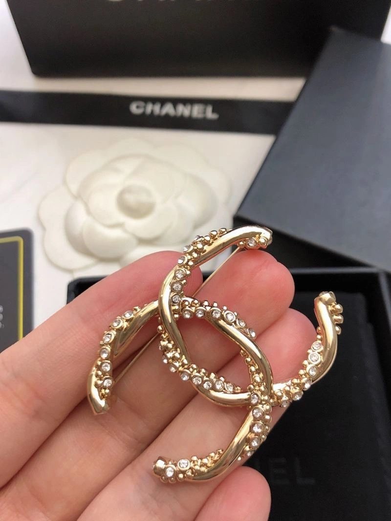 Trendy Chanel Brooches 230295