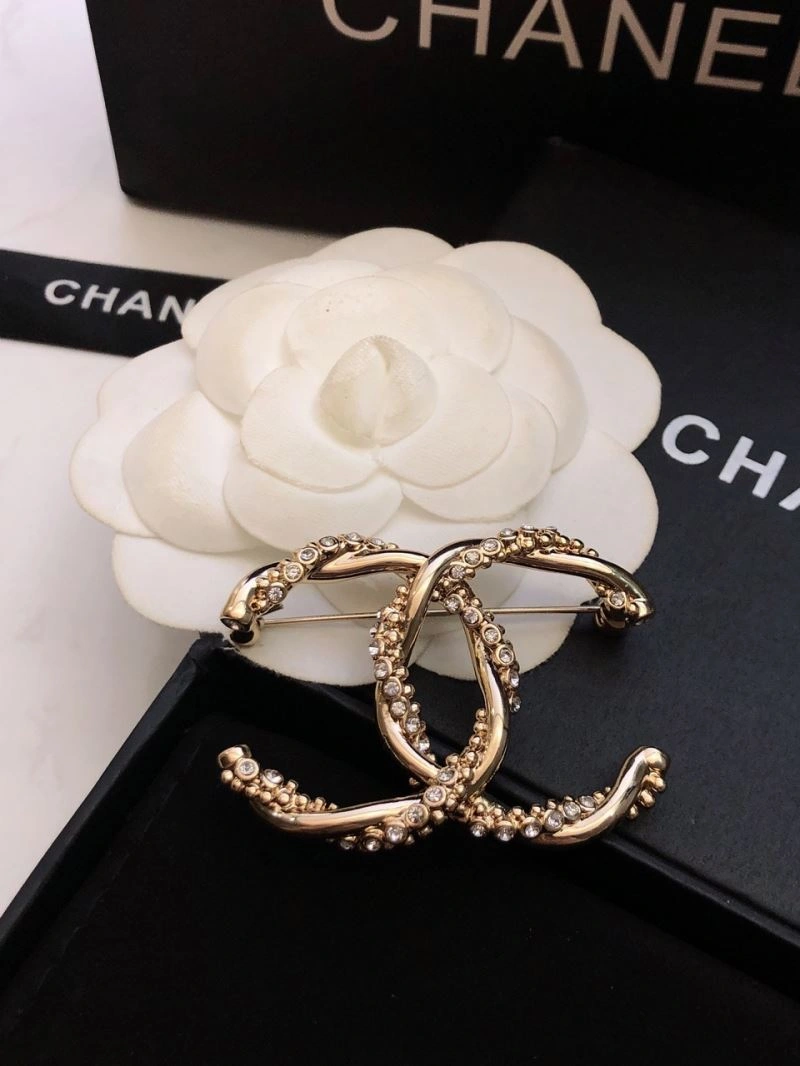 Trendy Chanel Brooches 230295