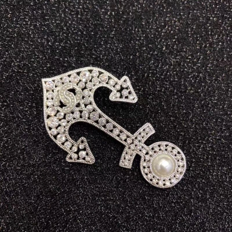 Flexible Chanel Brooches 230212