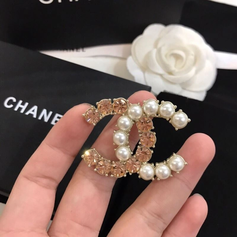 Flexible Chanel Brooches 230222