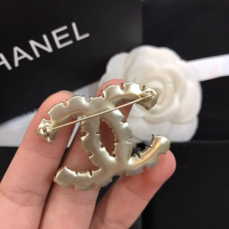 Flexible Chanel Brooches 230222