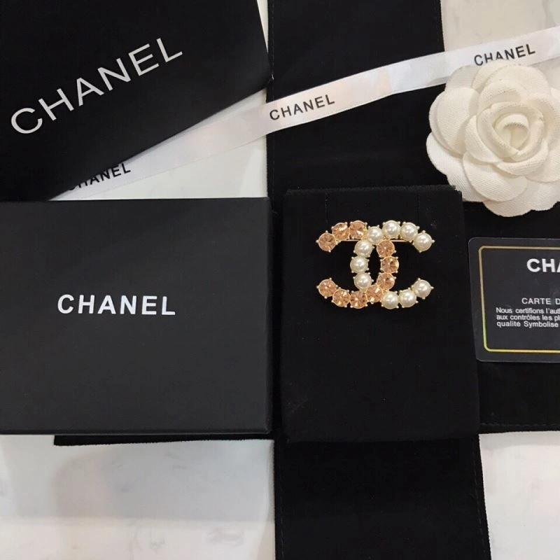 Flexible Chanel Brooches 230222