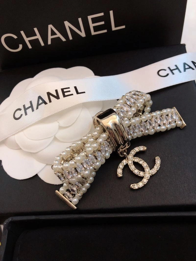 Trendsetting Chanel Brooches 230214