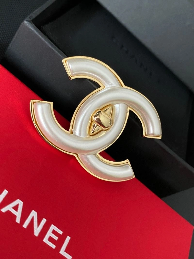 Chanel Brooches Sustainable 230254