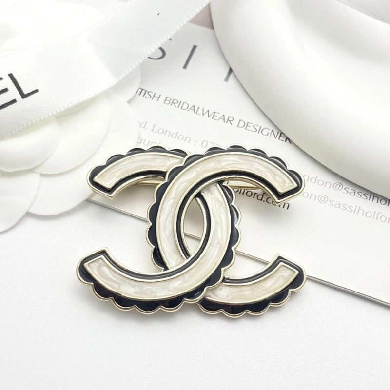 Chanel Brooches Premium 230220
