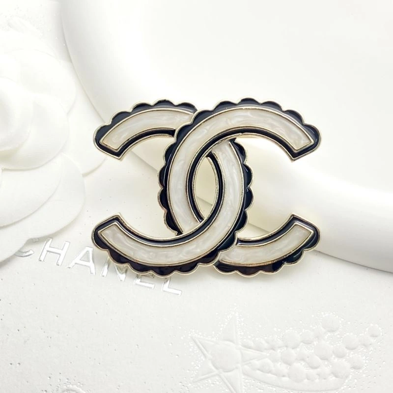 Chanel Brooches Premium 230220